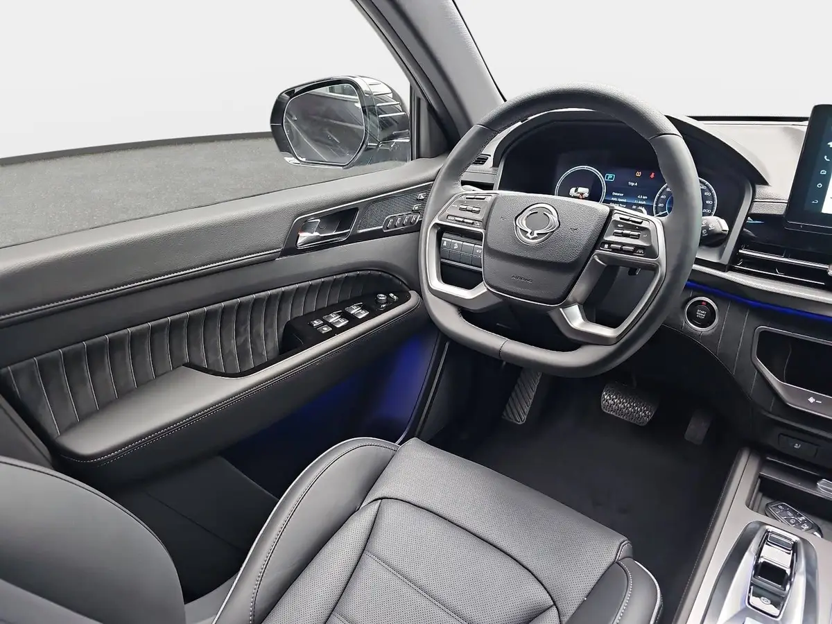 KGM REXTON 2.2 DIESEL 4WD BLACK AUTOMATIK