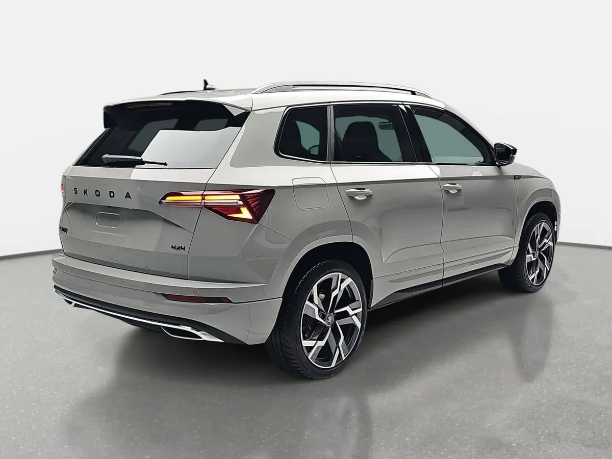 SKODA KAROQ 2.0 TSI DSG SPORTLINE 4X4 AHK PANO