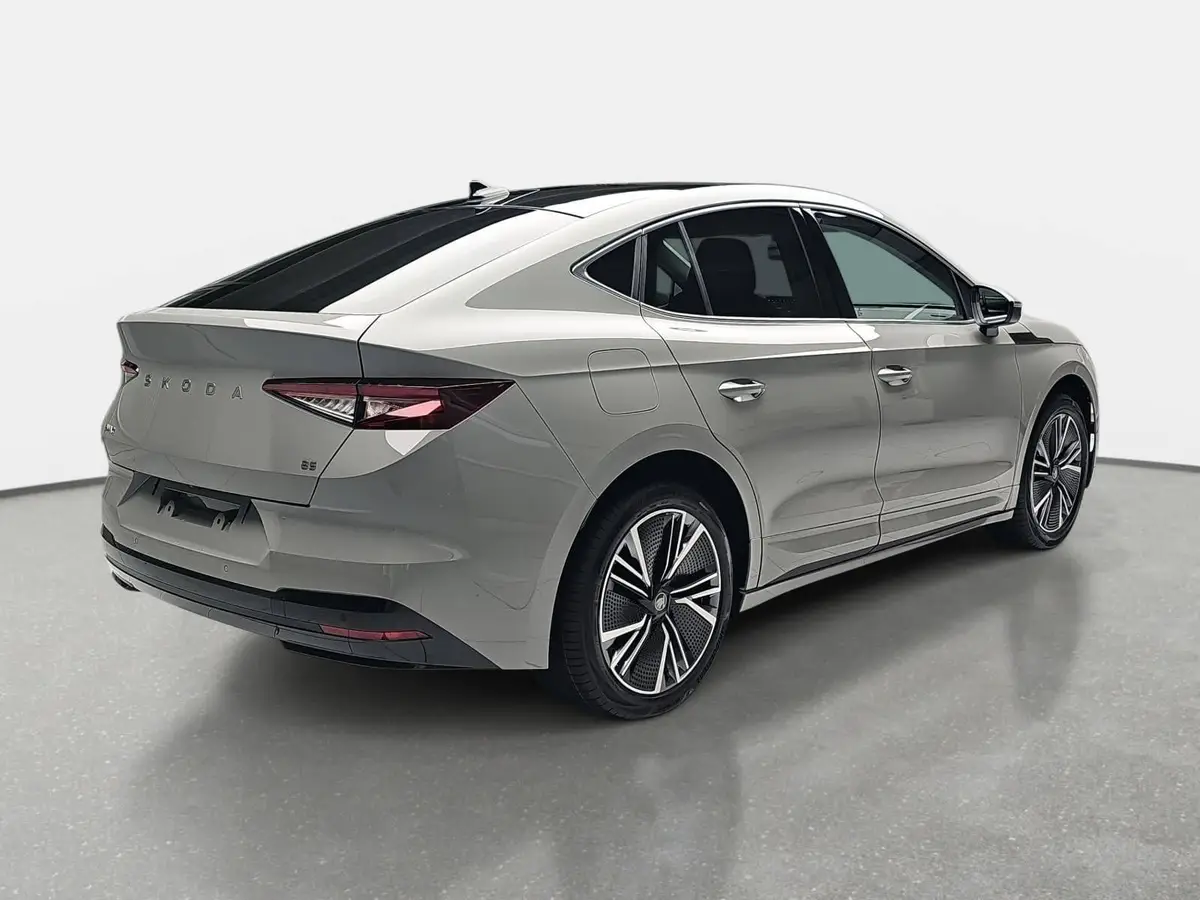 SKODA ENYAQ COUPE 85 SELECTION 82KWH AHK PANO
