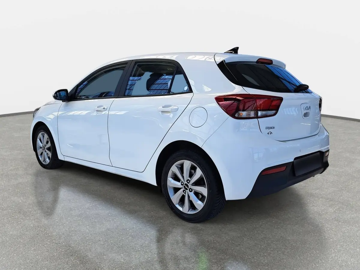 KIA RIO 1.2 VISION NAVI