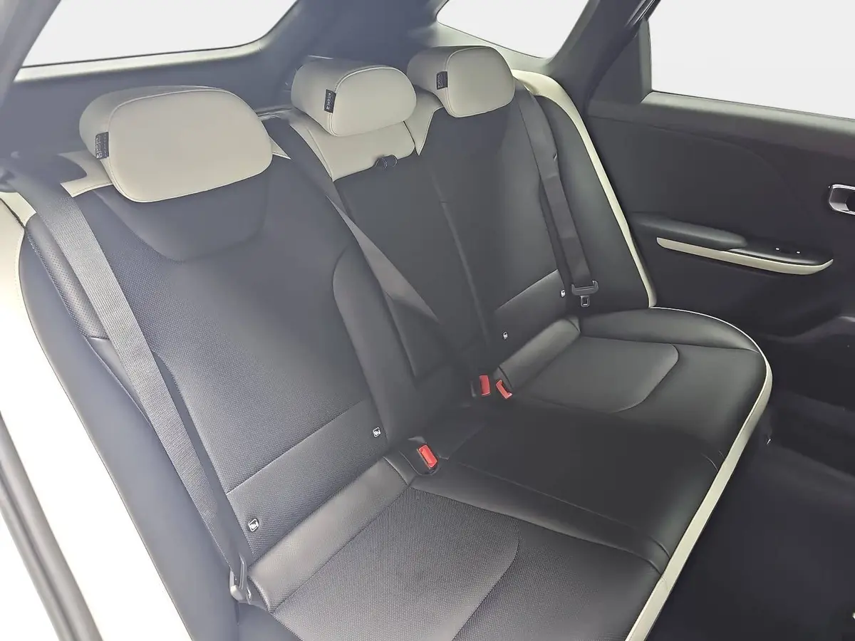 KIA K4 SW 1.6 T-GDI 180 PS DCT7 GT-LINE MJ26 DW-PARK-PRO SITZ SOUND DESIGN GLASDACH