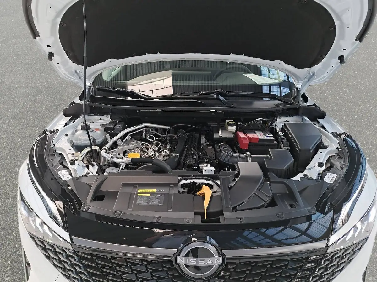 NISSAN QASHQAI 1.3 DIG-T MHEV AUTO. MJ27 N-CONNECTA WINTER EL-HECKKLAPPE PANO
