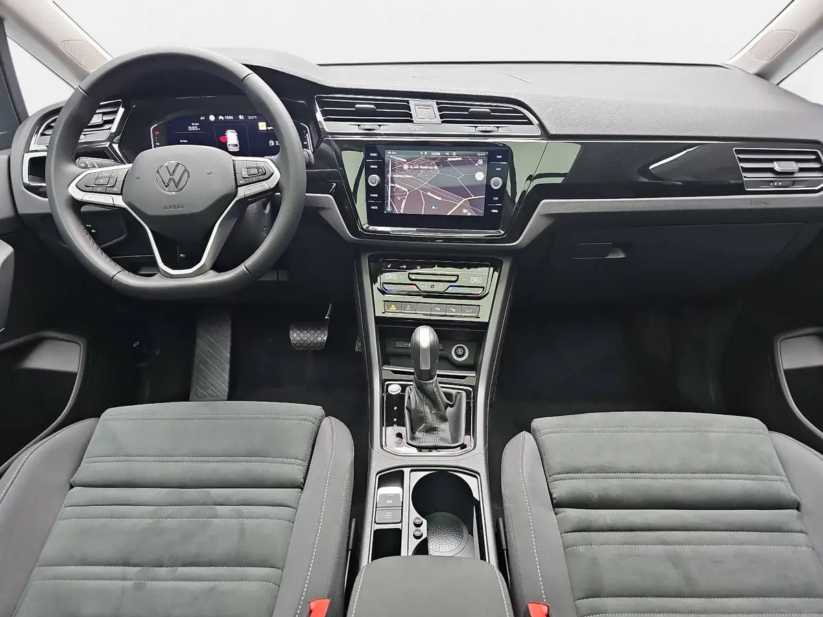 VW TOURAN 1.5 TSI DSG HIGHLINE R-LINE NAVI LED ACC PANO KAME