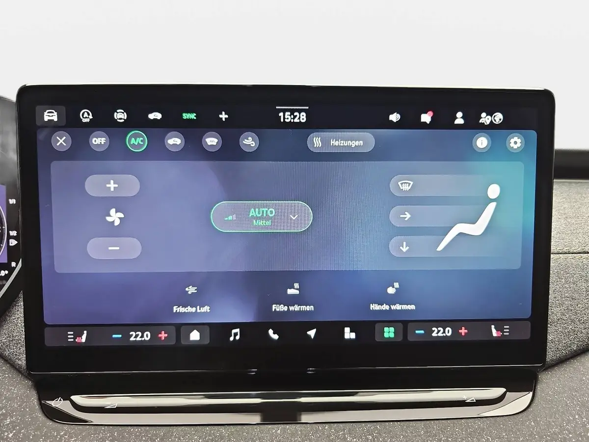 SKODA OCTAVIA COMBI 1.5 TSI ETEC DSG SELECTION NAVI LED ACC WINER KAM