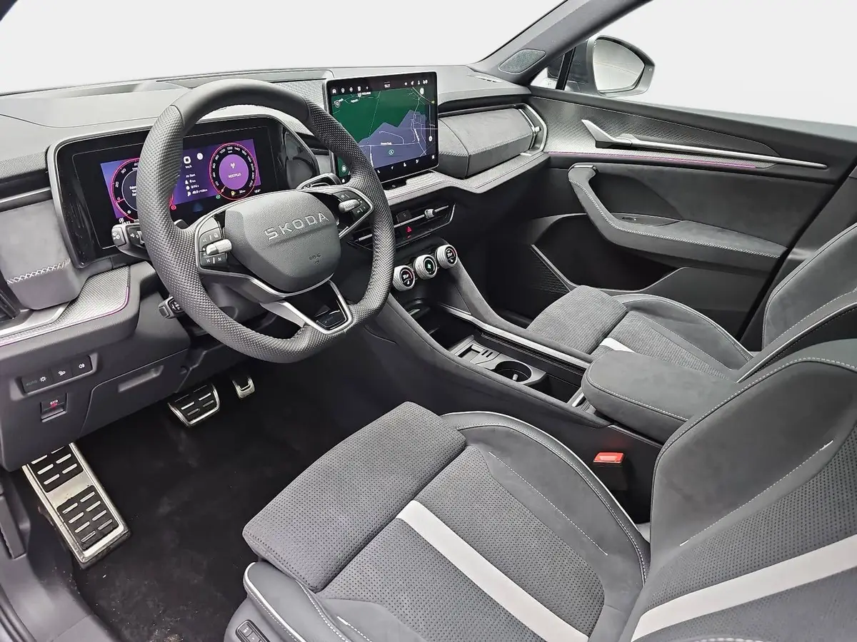 SKODA KODIAQ 1.5 DSG SPORTLINE NAVI LED ACC WINTER KAMERA AHK L