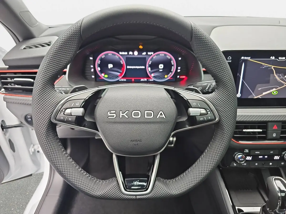 SKODA KAMIQ 1.5 TSI DSG MONTE CARLO NAVI MATRIX-LED PANO WINTE