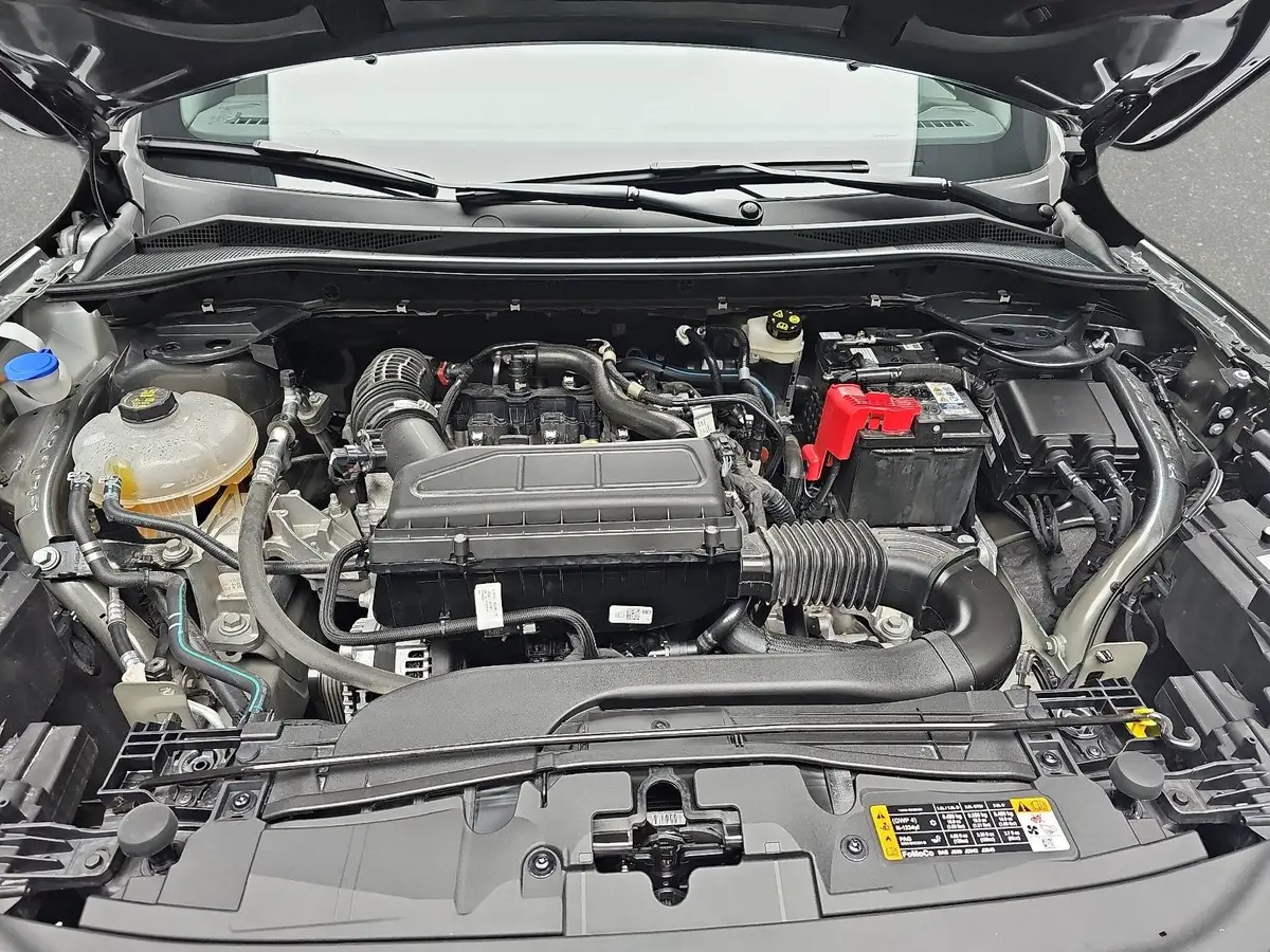 FORD KUGA 1.5 EB AUTO. ST-LINE NAVI LED KLIMAAUTO WINTER SIC