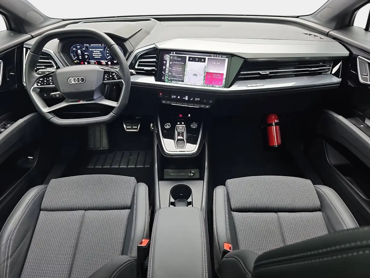 AUDI Q4 E-TRON 45 S-LINE NAVI LED-MATRIX KAMERA