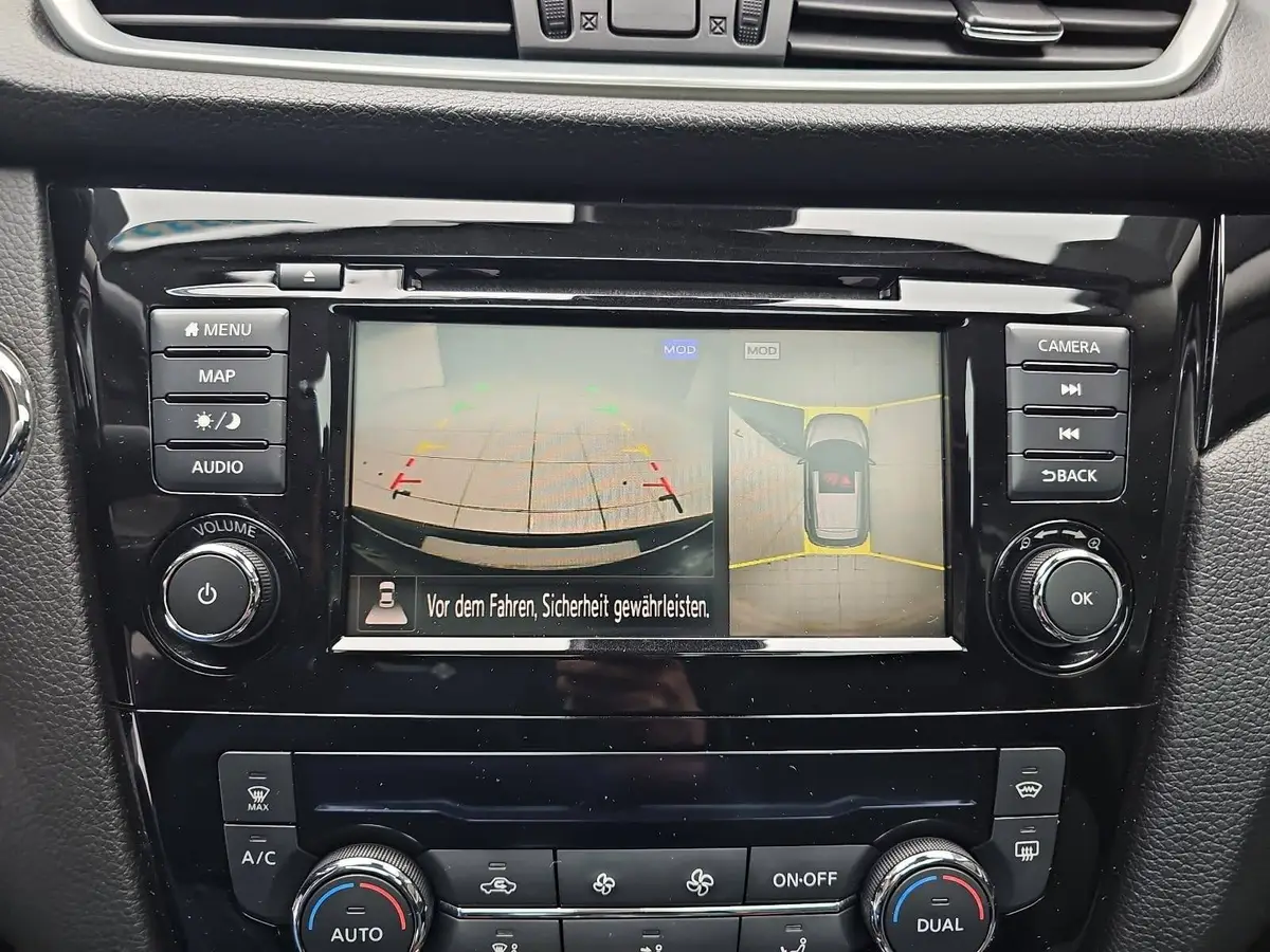 NISSAN QASHQAI 1.3 DIG-T N-CONNECTA PANORAMA RELING WINTER