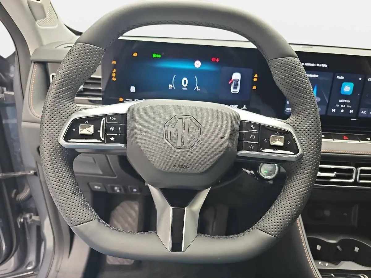 MG HS 1.5 PLUG-IN-HYBRID MY25.5 LUXURY LEDER 360-GRAD-KAMERA 19-ZOLL-LM