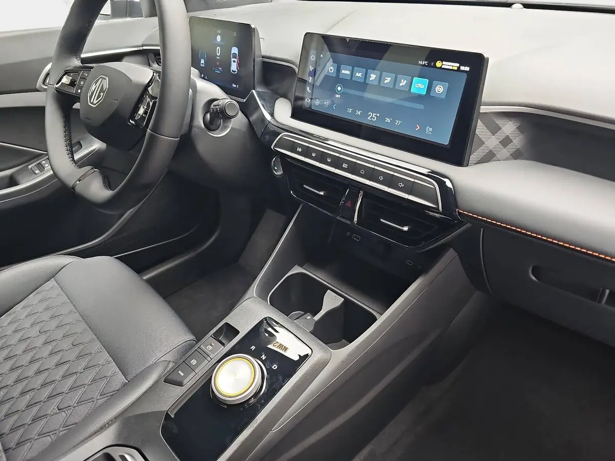 MG MG3 1.5 HYBRID+ LUXURY