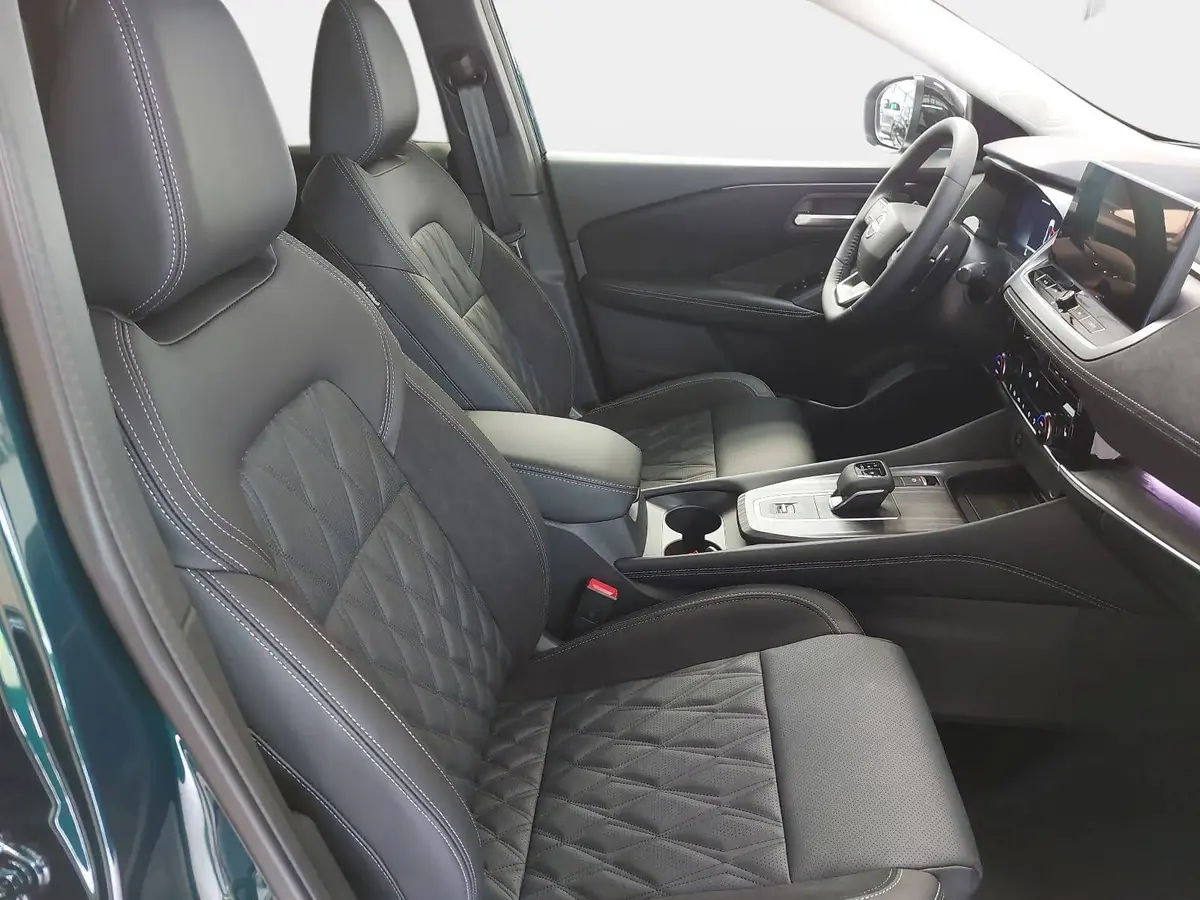 NISSAN QASHQAI 1.3 DIG-T MHEV AUTO. MJ27 TEKNA PREMIUM PAKET 2-FARBEN