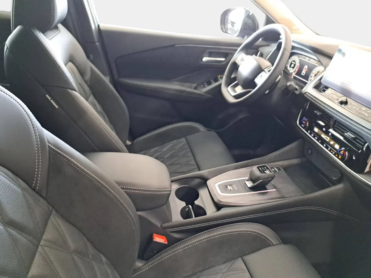 NISSAN QASHQAI 1.3 DIG-T MHEV AUTO. MJ27 TEKNA PREMIUM PAKET 2-FARBEN