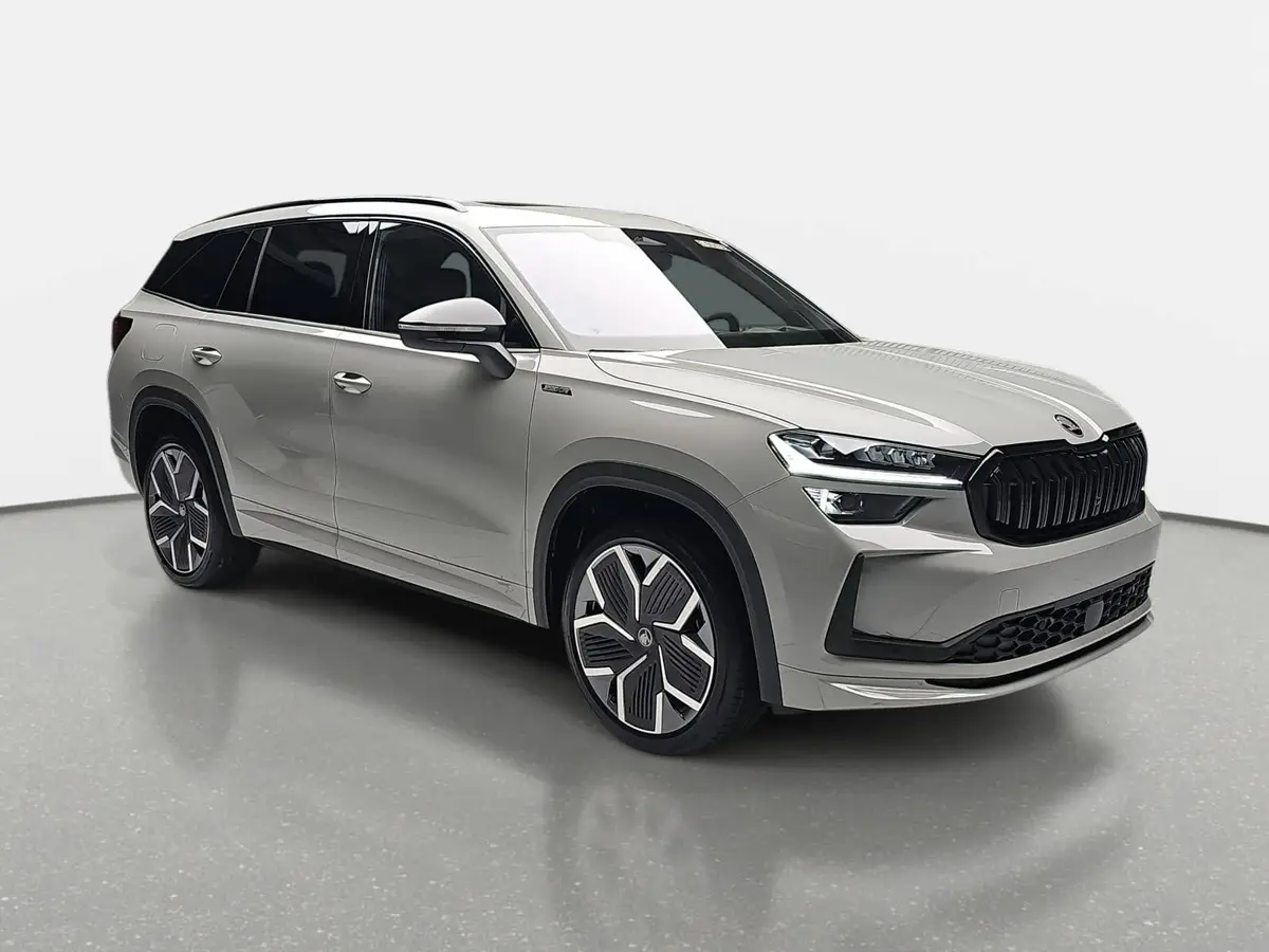 SKODA KODIAQ 1,5 DSG SPORTLINE NAVI LED ACC PANO WINTER KAMERA 