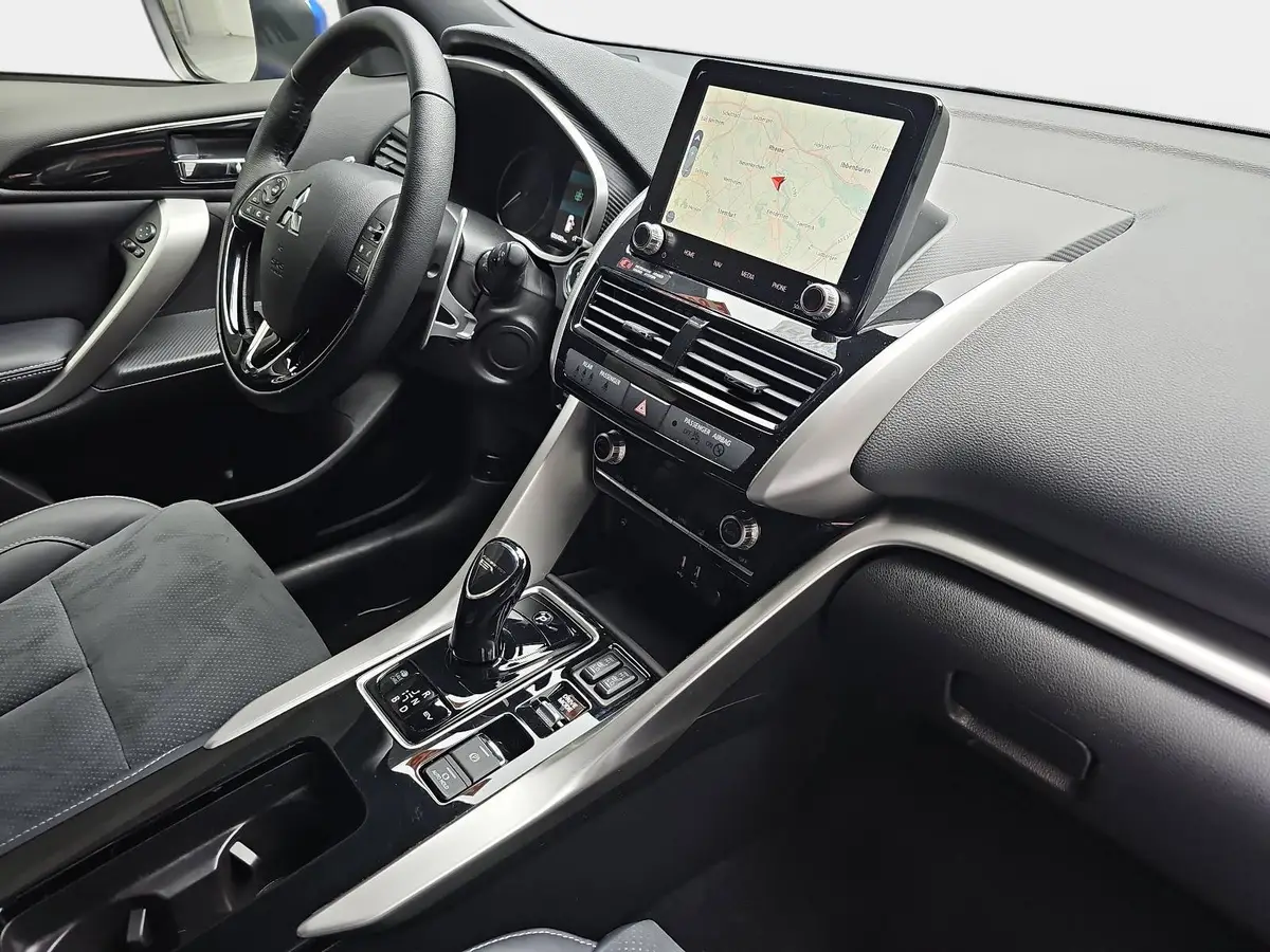 MITSUBISHI ECLIPSE CROSS 2.4 MIVEC PHEV CVT SELECT NAVI LED STANDH. 360° LM