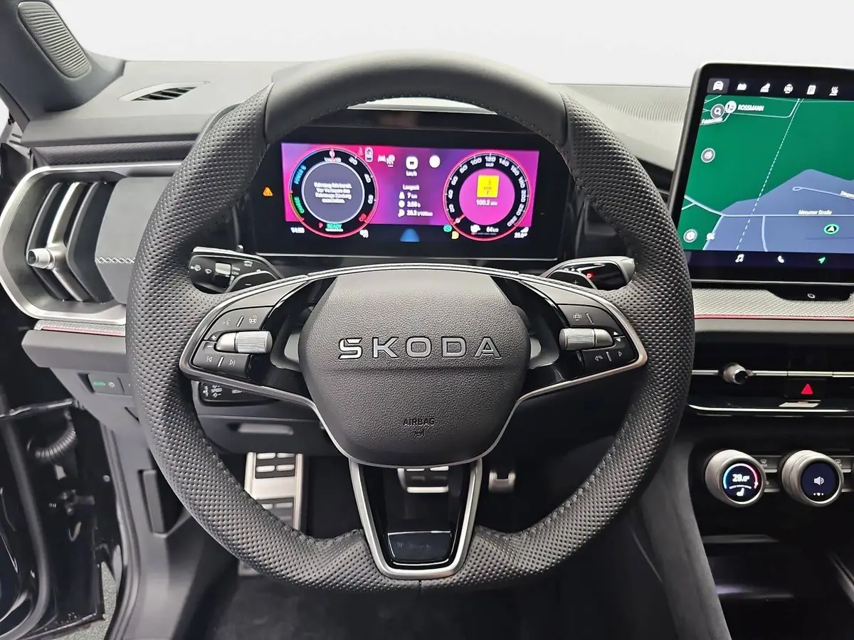 SKODA KODIAQ 1.5 TSI DSG IV PHEV SPORTLINE AHK PANO LM