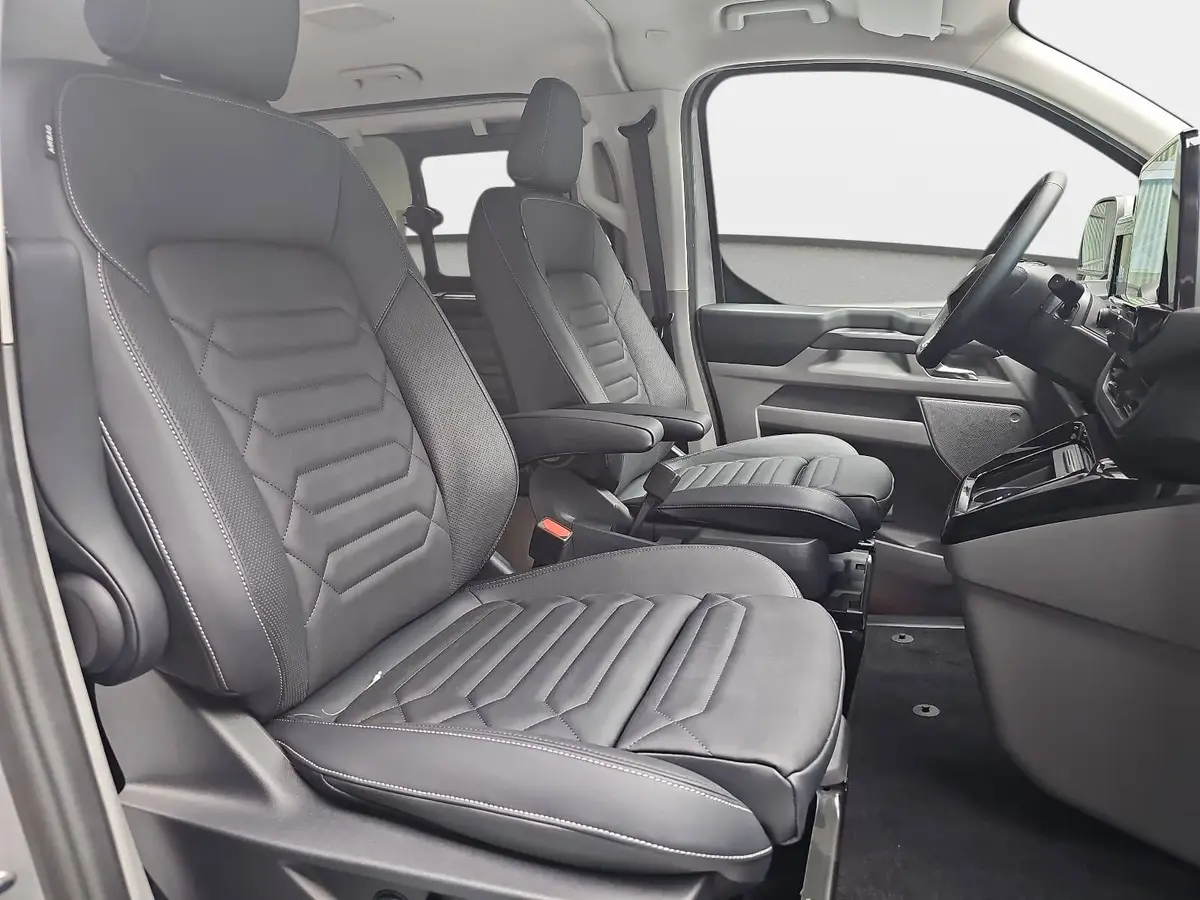 FORD TOURNEO CUSTOM 2.0 EB AUTO. L1 TITANIUM X