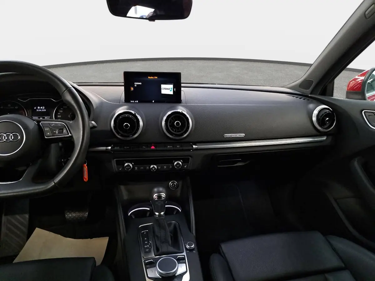 AUDI A3 35 TFSI DSG SPORTBACK LED PDC LM18