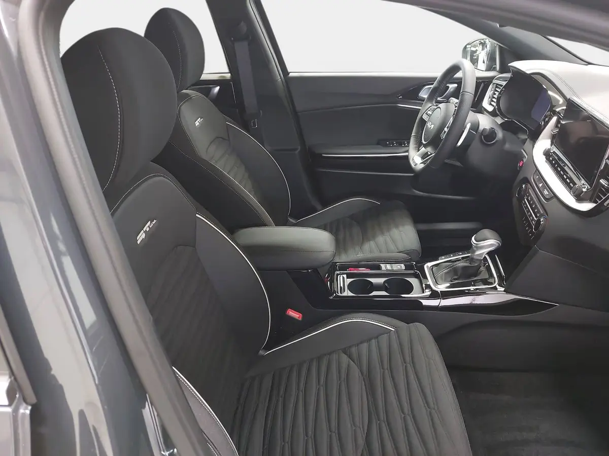 KIA CEED SW 1.5 T-GDI DCT7 GT-LINE TECHNOLOGIE PERFORMANCE