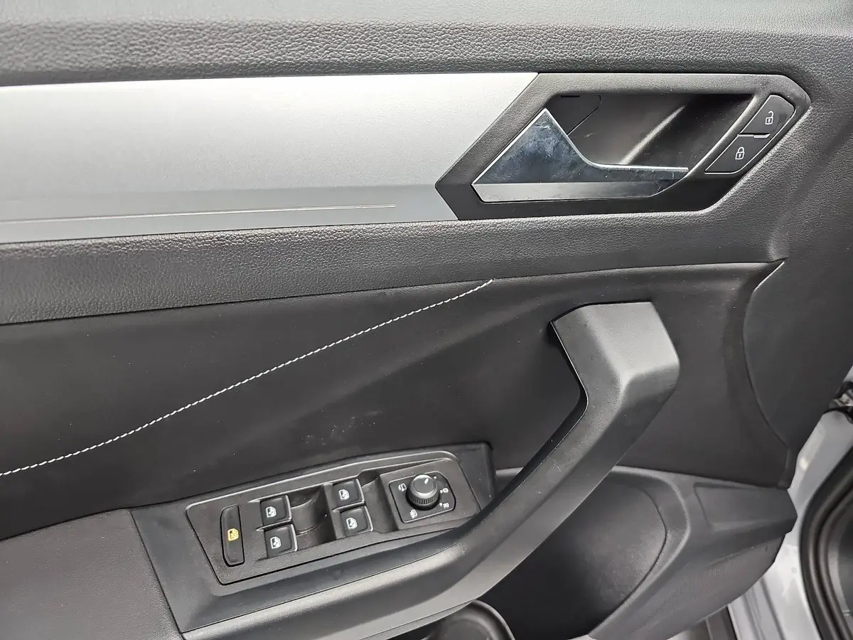 VW T-ROC 1.5 TSI DSG GOAL NAVI LED KLIMAAUTO ACC KAMERA AHK