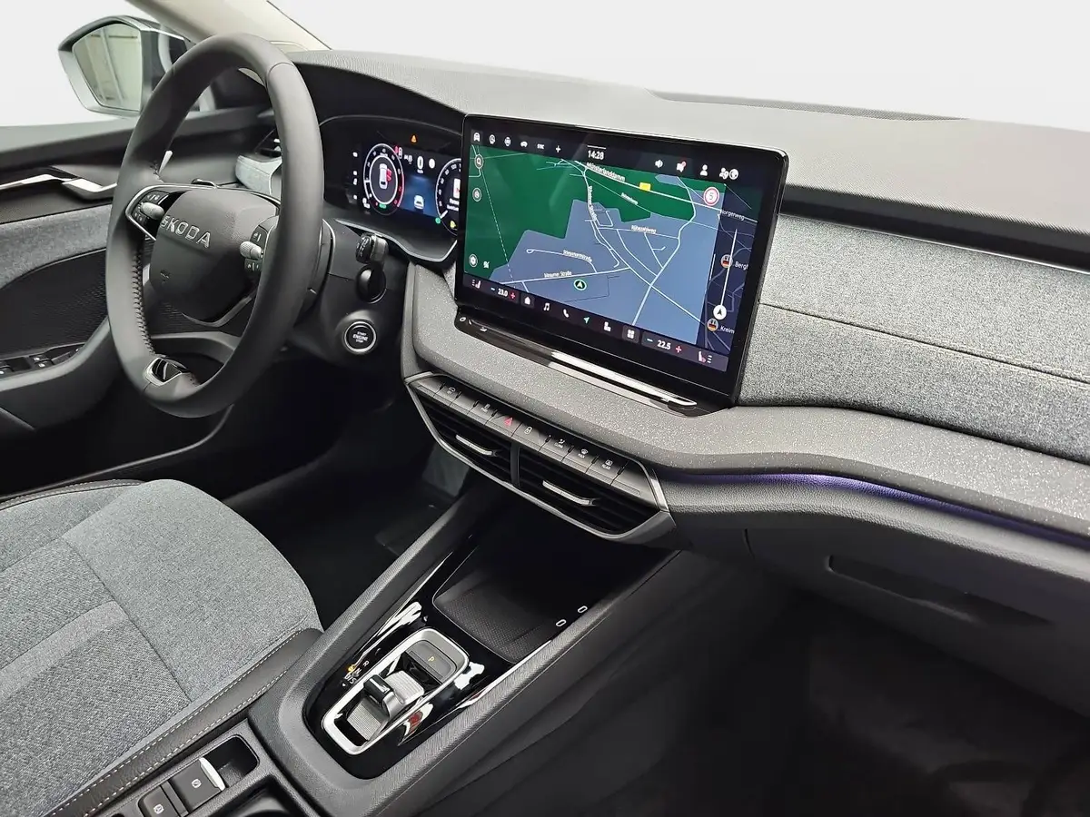 SKODA OCTAVIA COMBI 1.5 TSI ETEC DSG SELECTION NAVI LED ACC WINTER KA