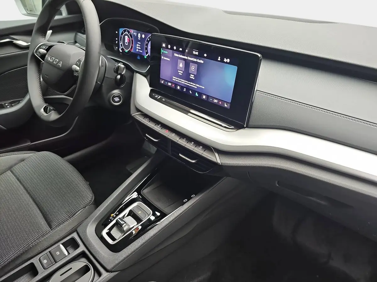 SKODA OCTAVIA COMBI 1.5 TSI DSG 130 JAHRE KLIMAAUTO LED SMARTLINK KAME