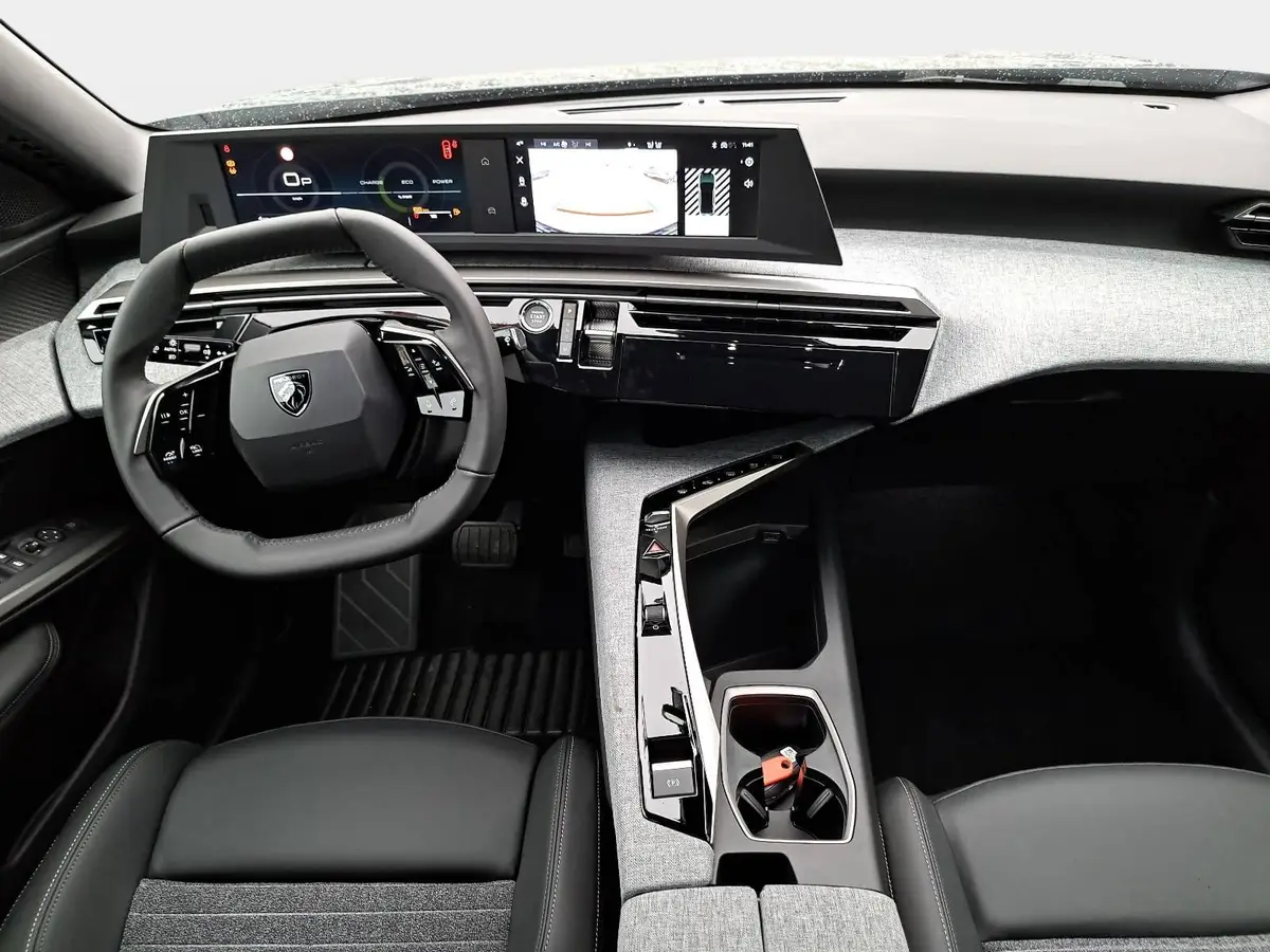 PEUGEOT 3008 1.2 HYBRID 145 E-DSC6 ALLURE LED DAB WINTER AHK LM