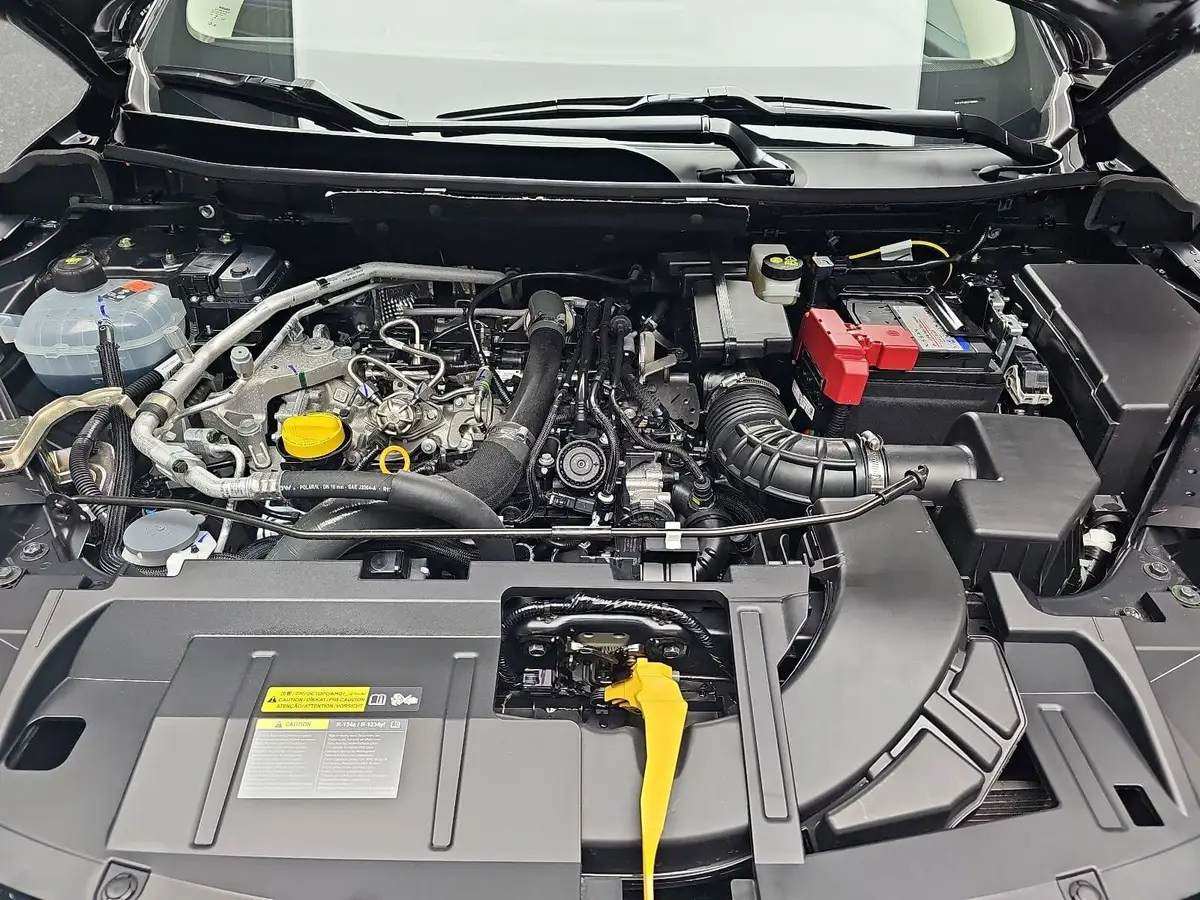 NISSAN QASHQAI 1.3 DIG-T XTRONIC N-CONNECTA PANO WINTER