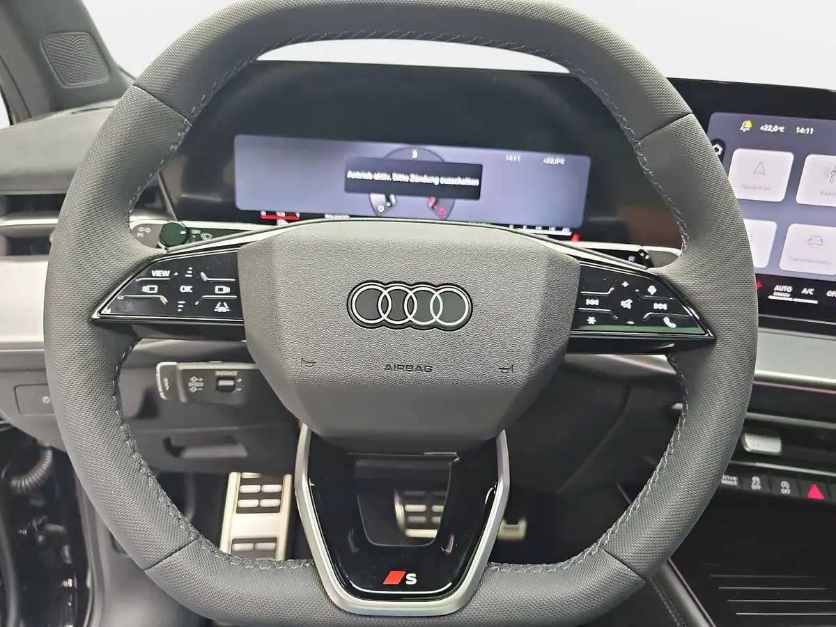 AUDI Q3 TDI S-TRONIC S-LINE NAVI LED-PLUS PANO