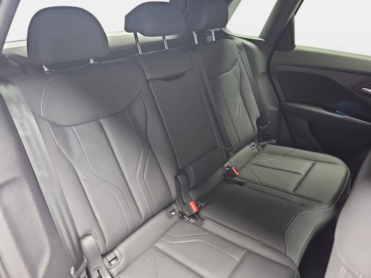 AUDI Q3 TDI S-TRONIC S-LINE NAVI LED-PLUS PANO