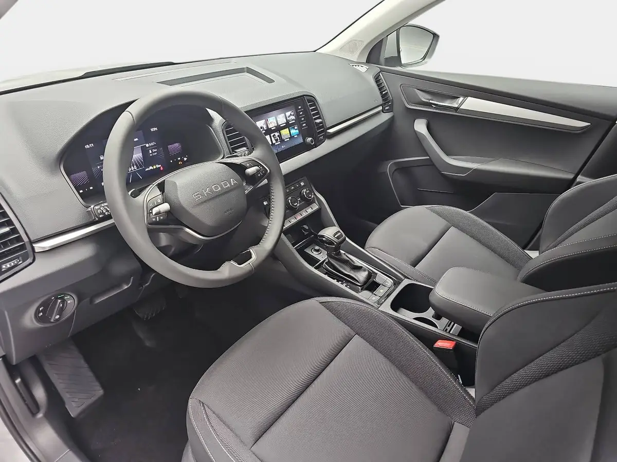 SKODA KAROQ 1.5 TSI DSG SELECTION LED AHK WINTER