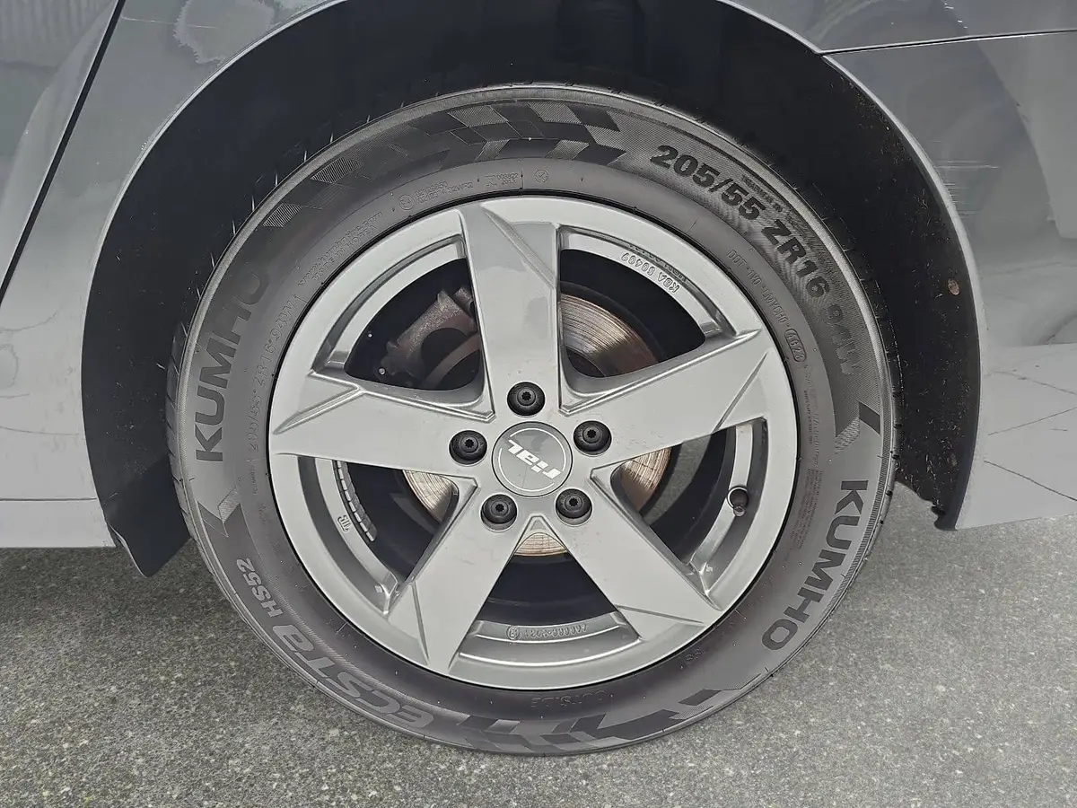VW GOLF VARIANT 2.0 TDI VIII LIFE NAVI LED LM
