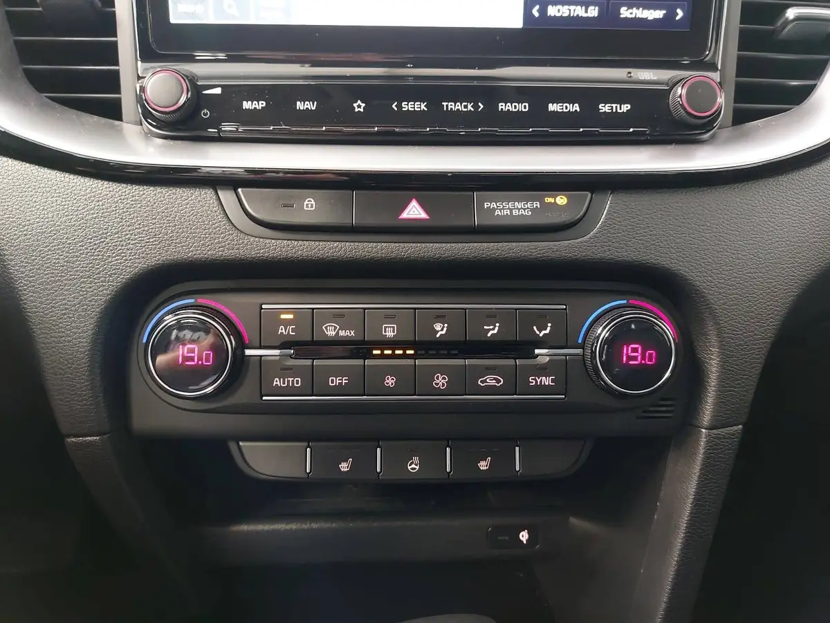 KIA CEED 1.4 T-GDI DCT SPIRIT LED ACC WINTER DAB