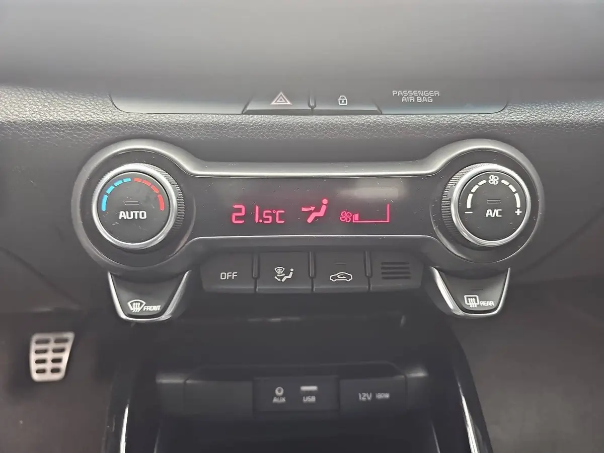 KIA STONIC 1.0 T-GDI PLATINUM EDITION
