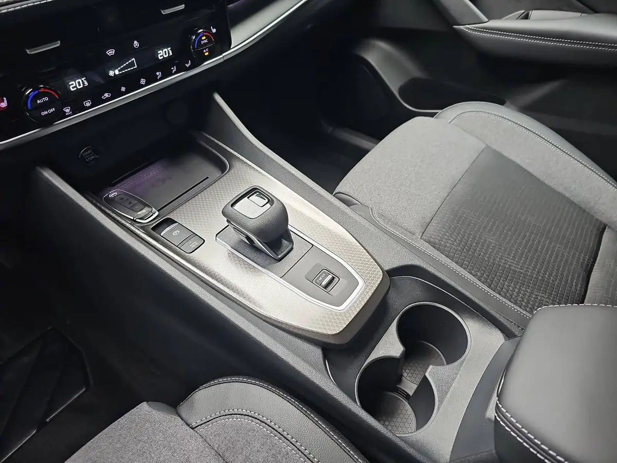 NISSAN QASHQAI 1.3 DIG-T MHEV AUTO. N-CONNECTA WINTER