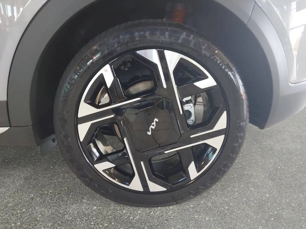 KIA XCEED 1.6 T-GDI 180 DCT SPIRIT MJ27 SOUND SITZ ADVANCED