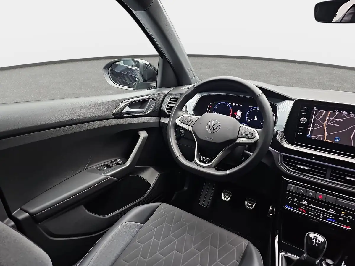 VW T-CROSS 1.0 TSI GOAL NAVI LED KLIMAAUTO ACC P-ASSIST WINTE