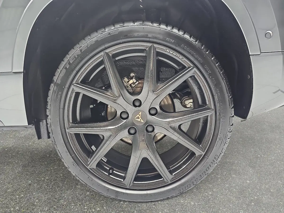 CUPRA ATECA 1.5 TSI DSG NAVI LED ACC PANO EL.HECKKLAPPE WINTER