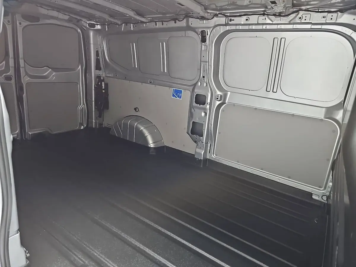 VW T7 TRANSPORTER 2.0 TDI DSG KASTEN L2H1 NAVI LED ACC WINTER 3-S KA