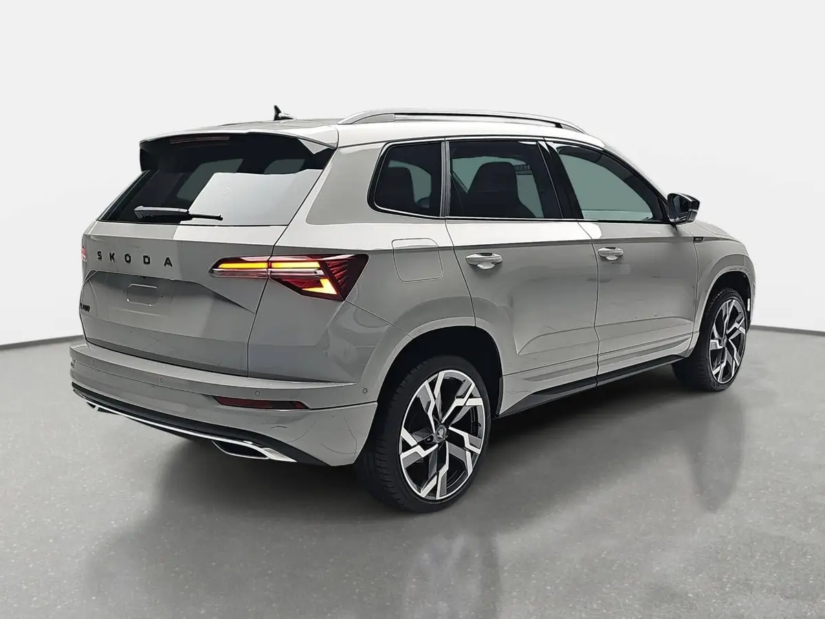SKODA KAROQ 1.5 TSI DSG SPORTLINE NAVI LED-MATRIX PANO CANTON