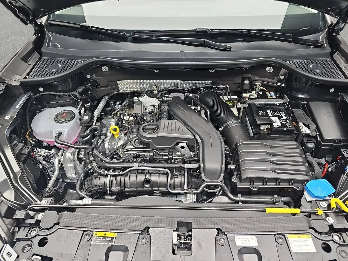 CUPRA ATECA 1.5 TSI DSG NAVI LED ACC LEDER KAMERA LM19