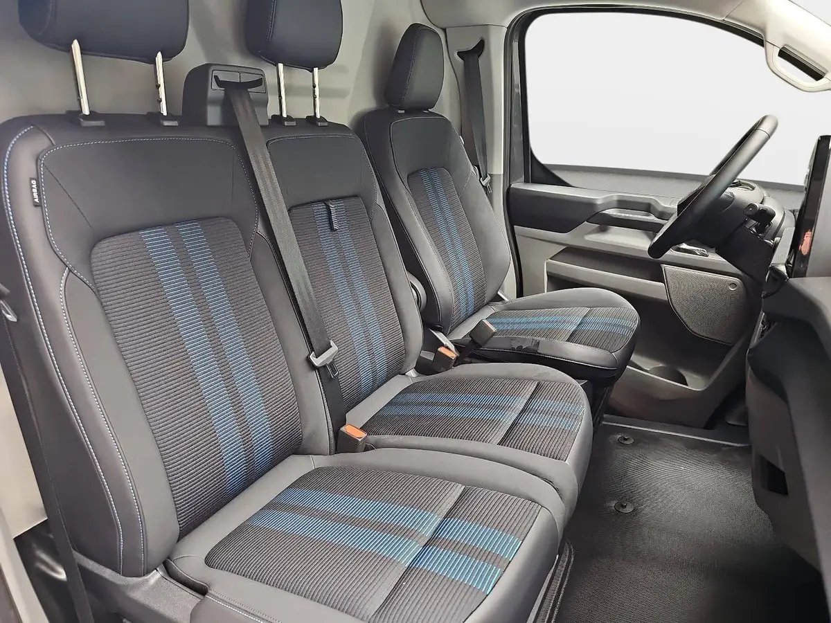 FORD TRANSIT CUSTOM 2.0 ECOBLUE AUTO. 320 L1H1 SPORT FWD KLIMA LED LM