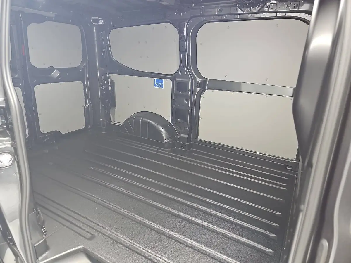 FORD TRANSIT CUSTOM 2.0 ECOBLUE AUTO. 320 L1H1 SPORT FWD KLIMA LED LM