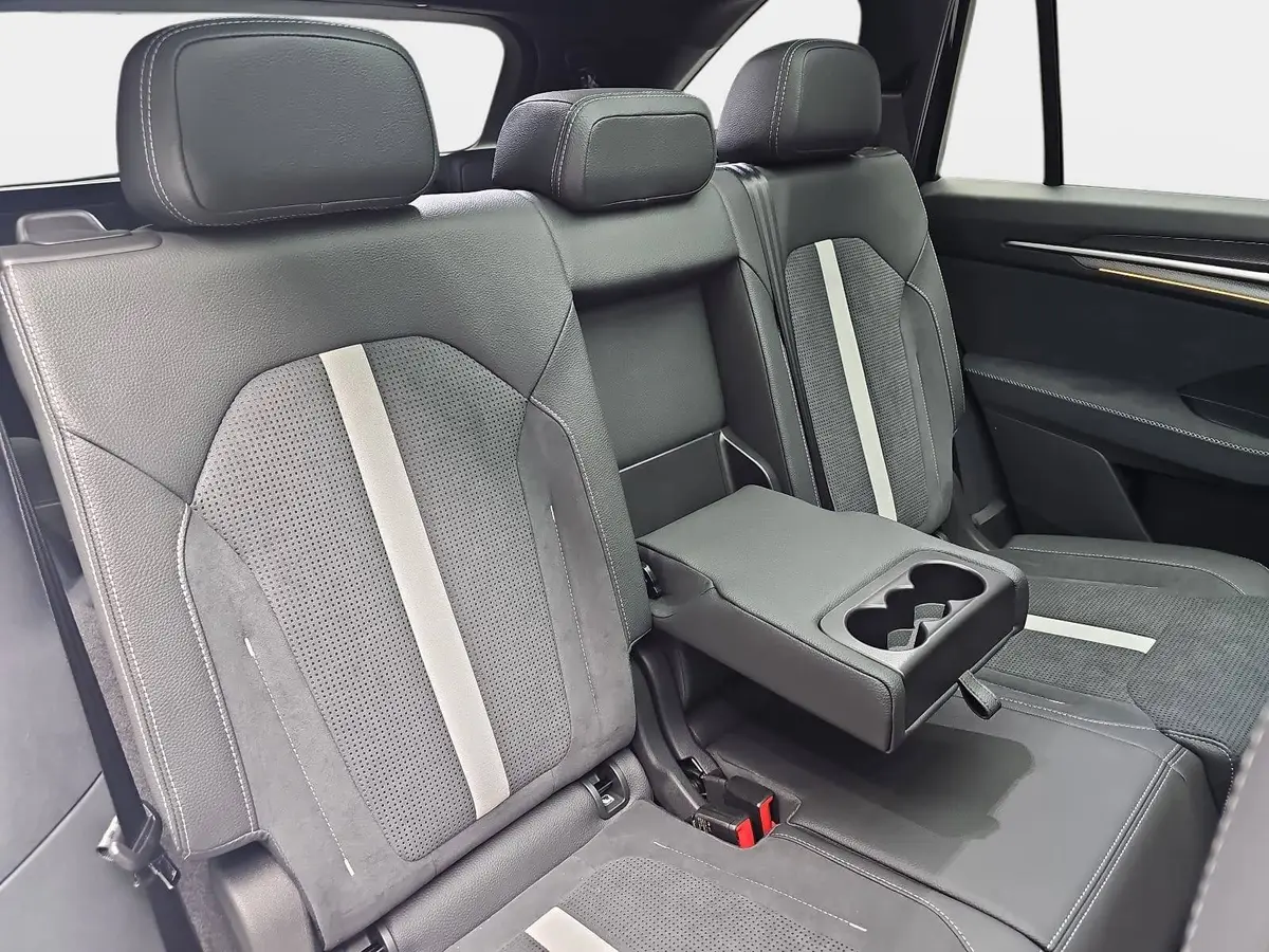 SKODA KODIAQ 2.0 TSI DSG SPORTLINE 4X4 NAVI LED