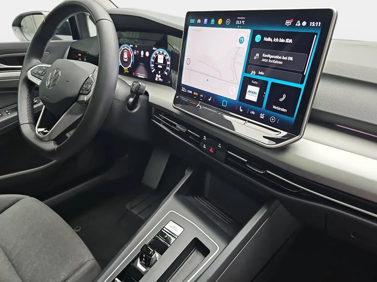 VW GOLF 1.5 ETSI DSG LIFE NAVI LED ACC