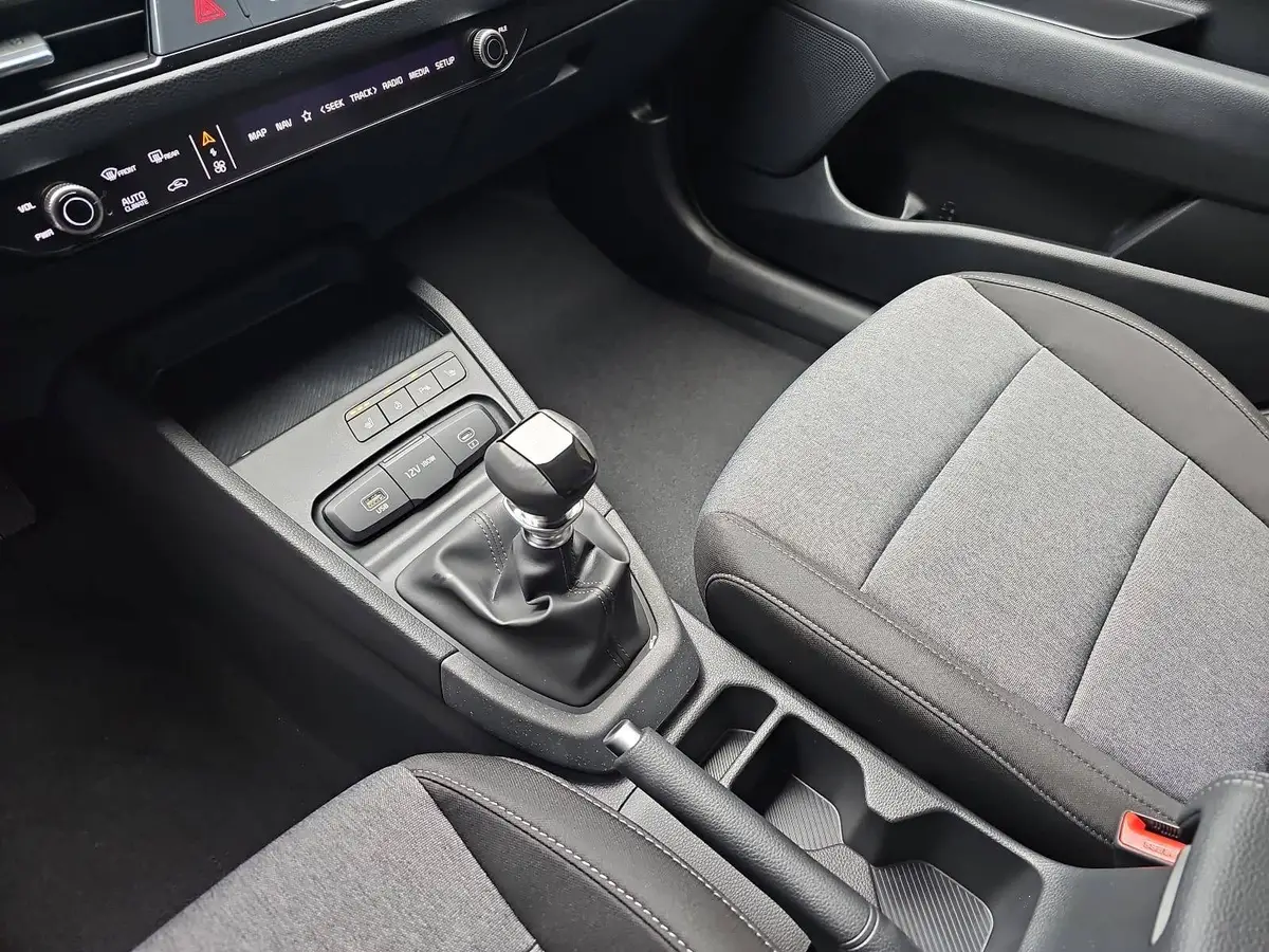 KIA STONIC 1.0 T-GDI 100 VISION MJ26 SITZH. NAVI