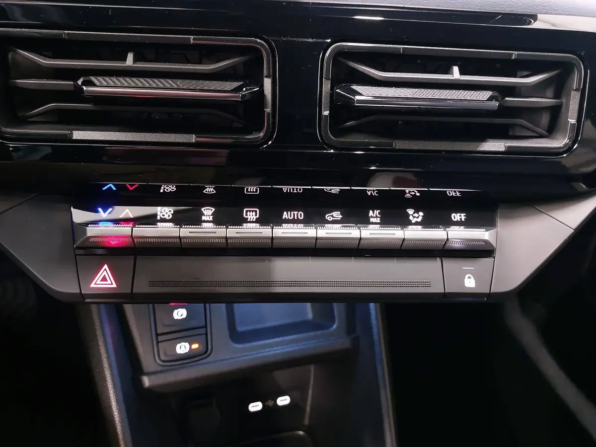 NISSAN MICRA EV 52 KWH EVOLVE PROPILOT ASSIST PARK