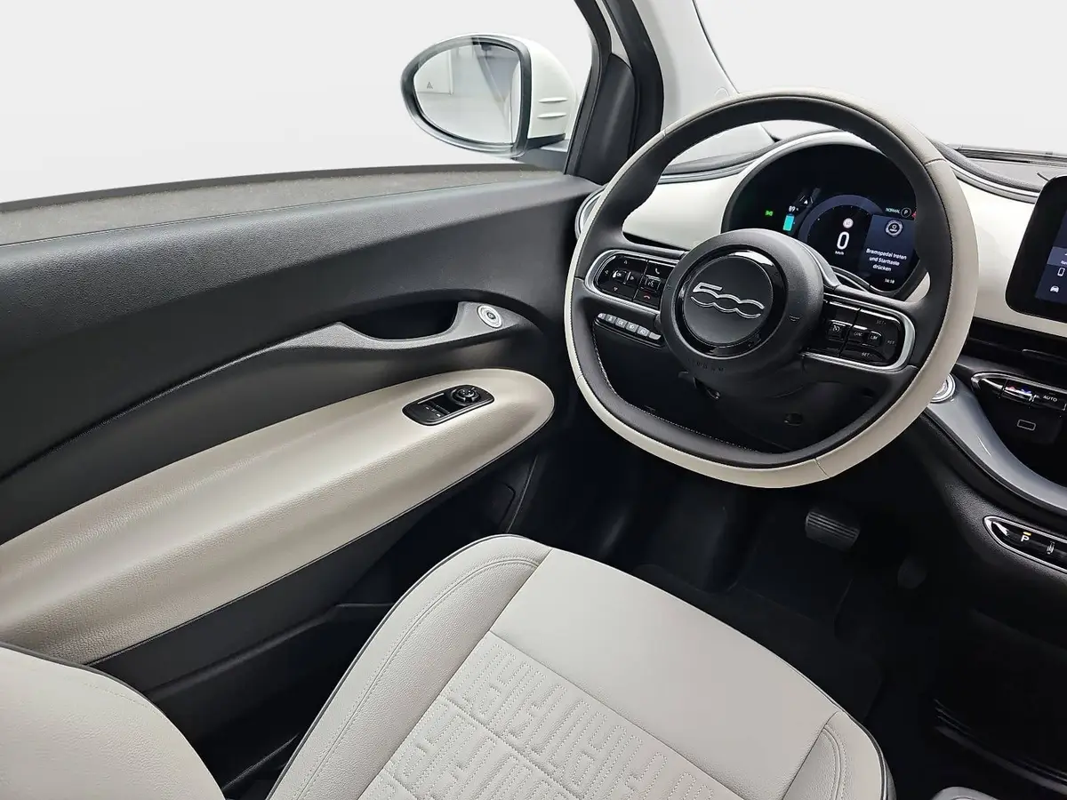 FIAT 500C ELEKTRO 42 KWH LA PRIMA