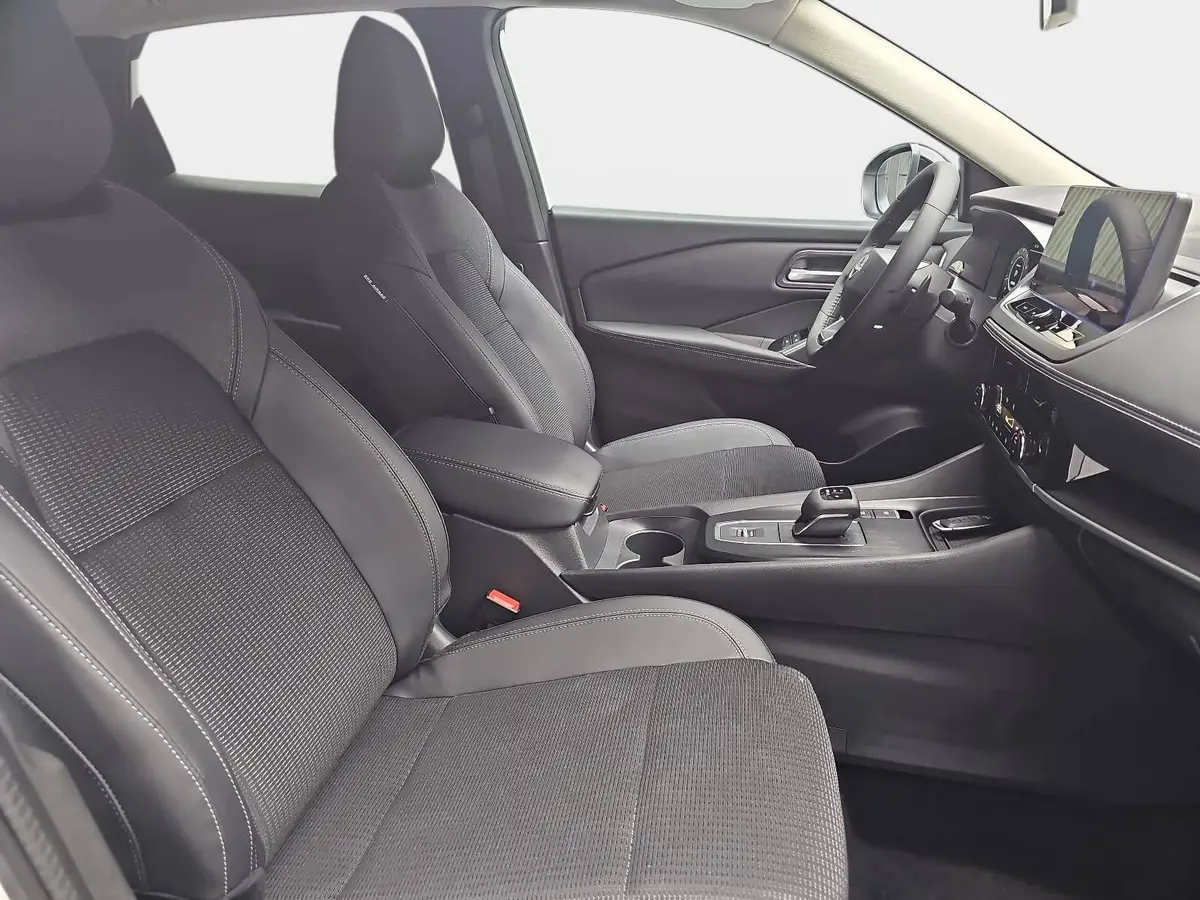 NISSAN QASHQAI 1.3 DIG-T MHEV AUTO. MJ27 N-CONNECTA WINTER EL-HECKKLAPPE PANO
