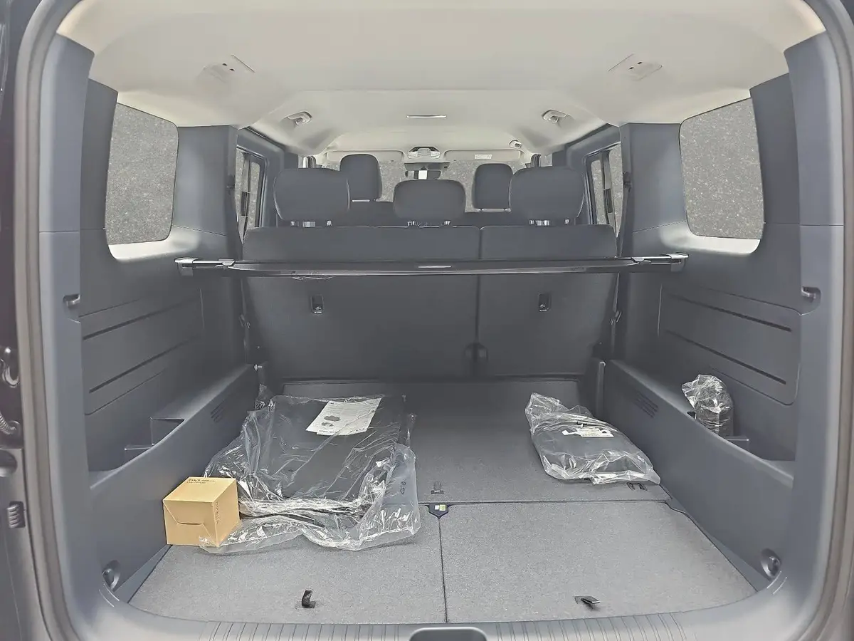 KIA PV5 PASSENGER 71.2 KWH ELITE MJ26 WP SMART-PAKET POWER-PAKET COMFORT-PAKET ALLWETTER